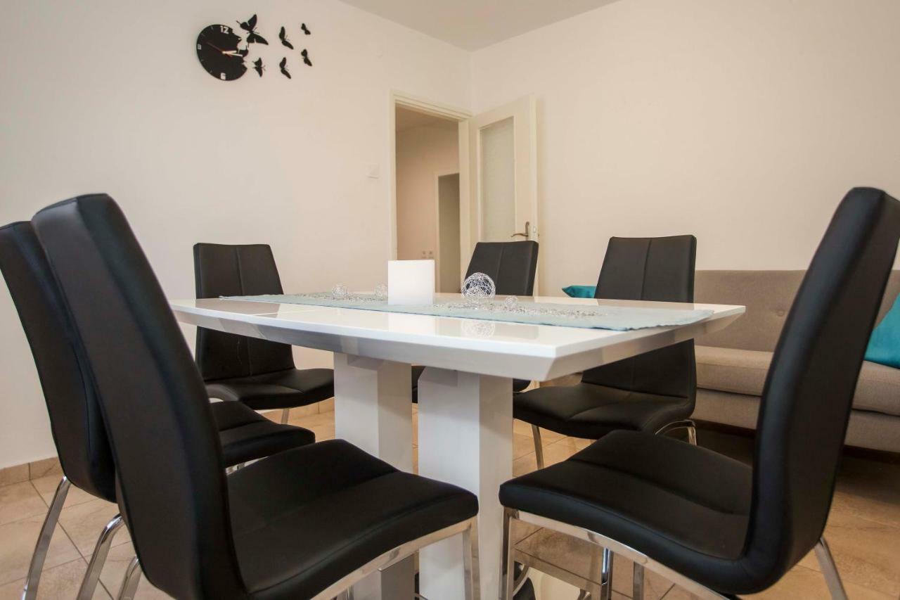 Apartman Barbara 罗维尼 外观 照片