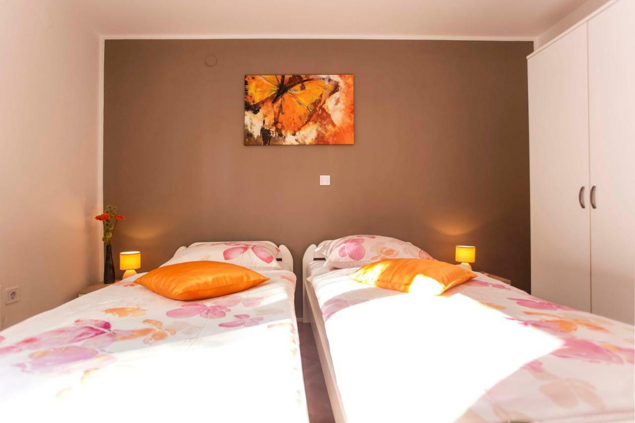 Apartman Barbara 罗维尼 外观 照片